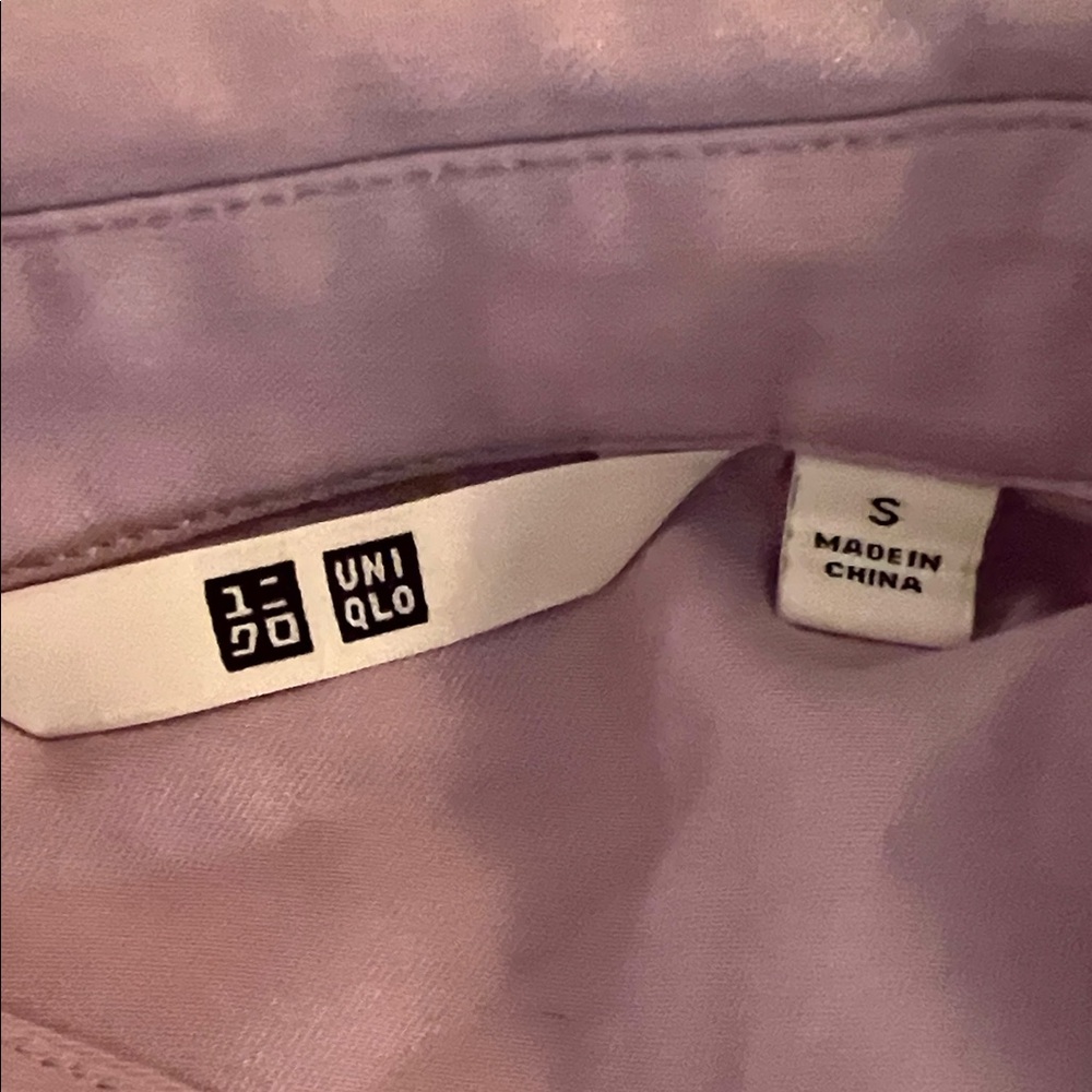 Uniqlo Women's Light Purple Button-Down Shirt - Picture 3 of 6